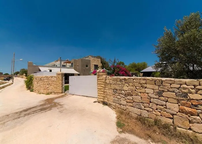 Marsaxlokk Equine Centre Birżebbuġa